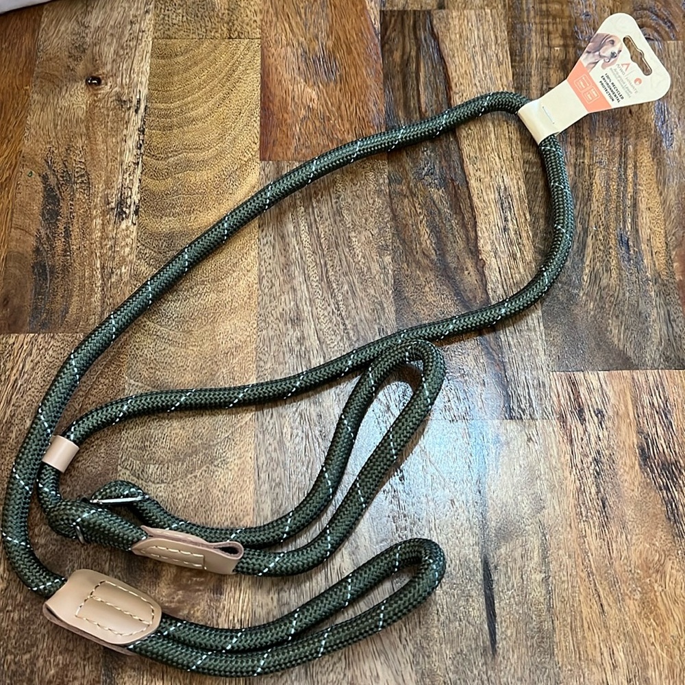 Any shock leash 5.5 feet dog leash. New. Green.